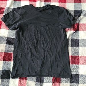 Black Tee